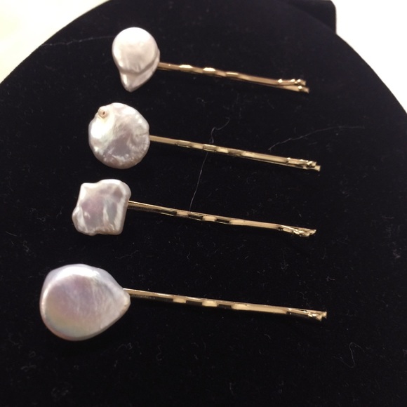 SOLD! All 3 Sets! Set of 4 “Mother of Pearl” Bobby-Pins - Picture 6 of 13